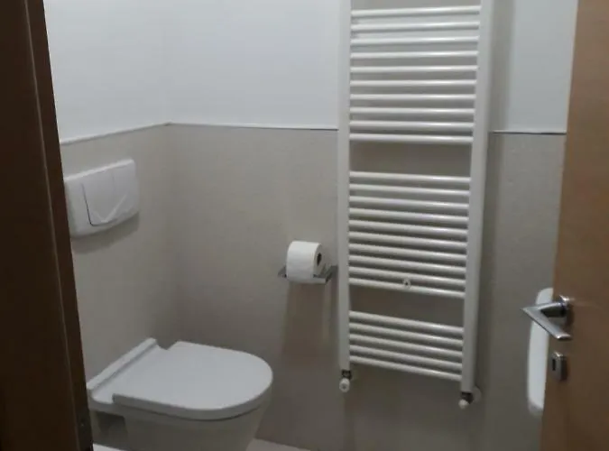 Fronte Mare-centrale-riviera Palace-giulianova-apartment-affitti Solo Da Sabato A Sabato * Giulianova