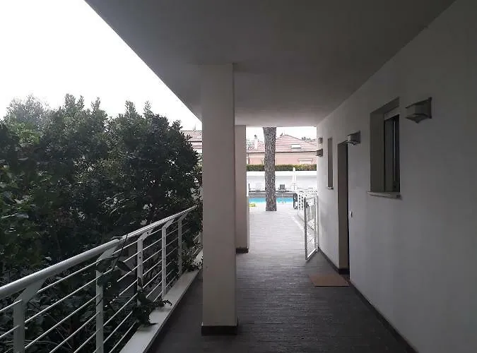 Apartment Fronte Mare-centrale-riviera Palace-giulianova-apartment-affitti Solo Da Sabato A Sabato Giulianova