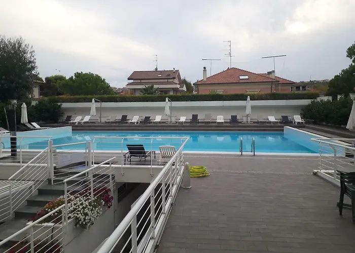 Apartment Fronte Mare-centrale-riviera Palace-giulianova-apartment-affitti Solo Da Sabato A Sabato Giulianova