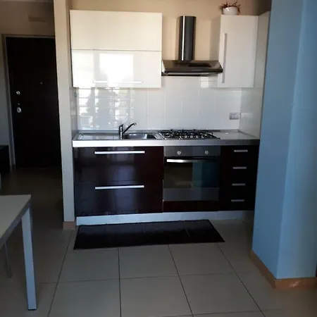Fronte Mare-centrale-riviera Palace-giulianova-apartment-affitti Solo Da Sabato A Sabato *