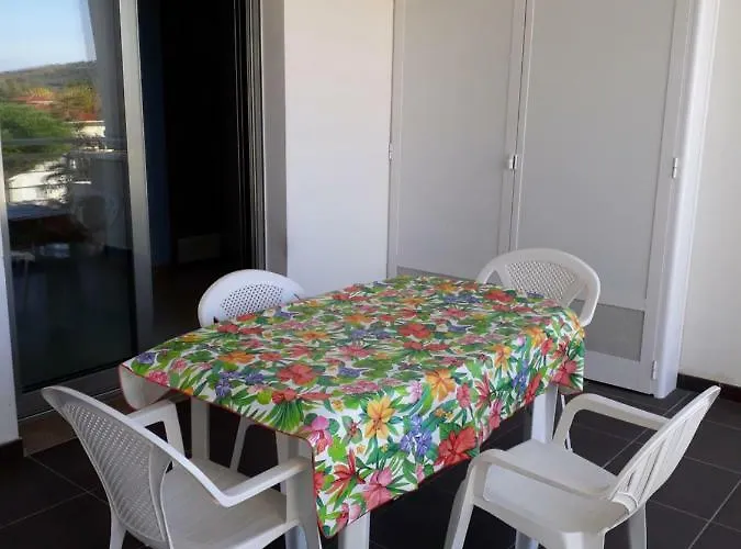 Riviera Palace Giulianova: Beachfront In Location Apartment Giulianova