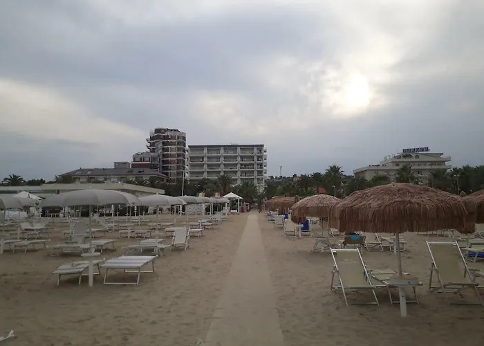 Apartment Riviera Palace Giulianova: Beachfront In Location Giulianova
