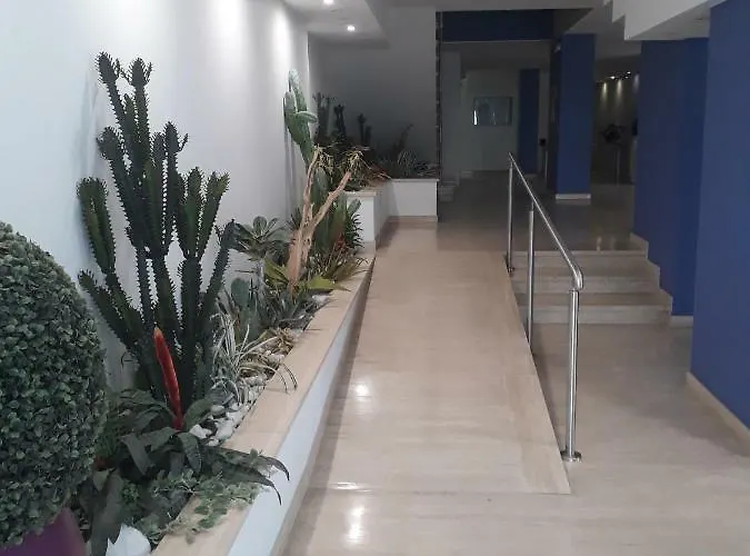 Riviera Palace Giulianova: Beachfront In Location Apartment